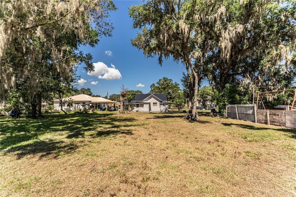 For Sale: $238,500 (3 beds, 1 baths, 1264 Square Feet)
