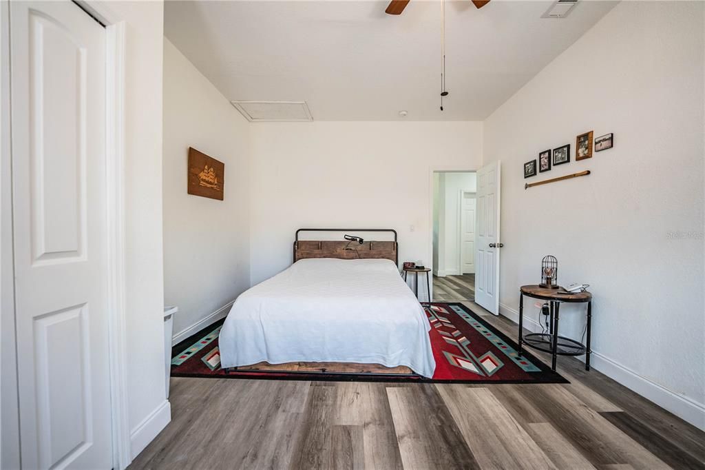 For Sale: $238,500 (3 beds, 1 baths, 1264 Square Feet)