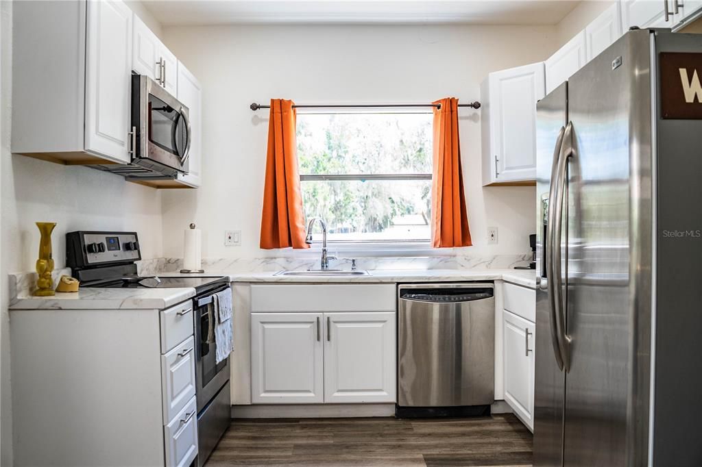 For Sale: $238,500 (3 beds, 1 baths, 1264 Square Feet)
