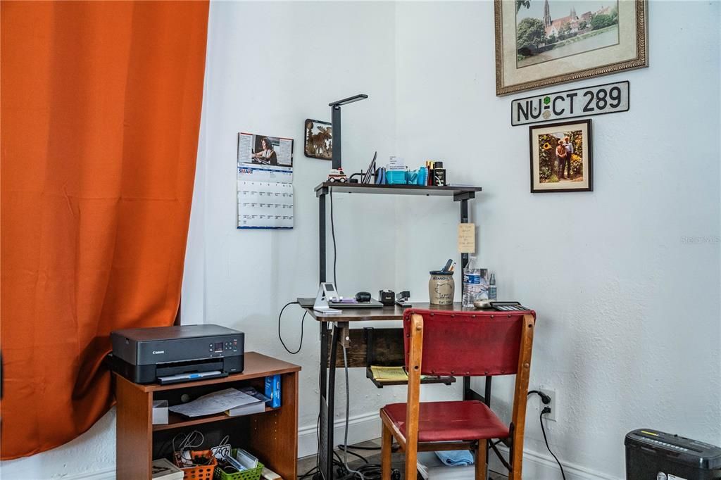 For Sale: $238,500 (3 beds, 1 baths, 1264 Square Feet)