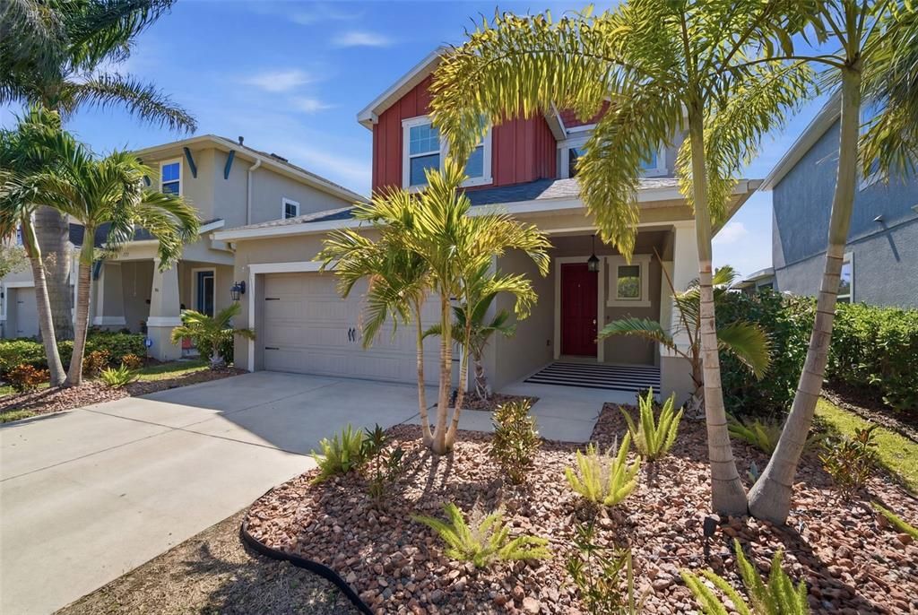 For Rent: $3,100 (4 beds, 2 baths, 2319 Square Feet)