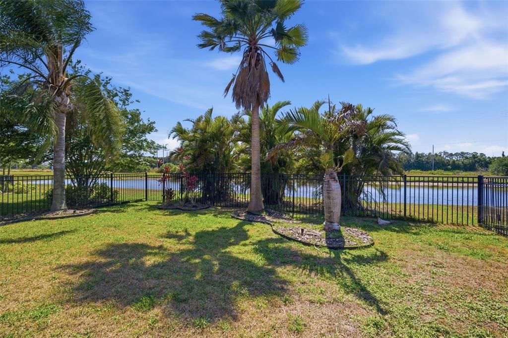 For Rent: $3,100 (4 beds, 2 baths, 2319 Square Feet)