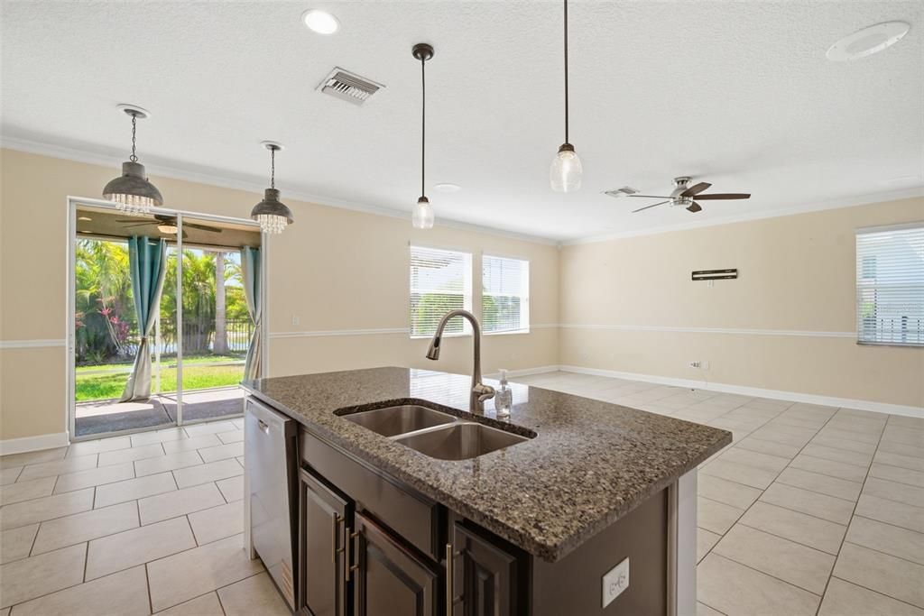 For Rent: $3,100 (4 beds, 2 baths, 2319 Square Feet)