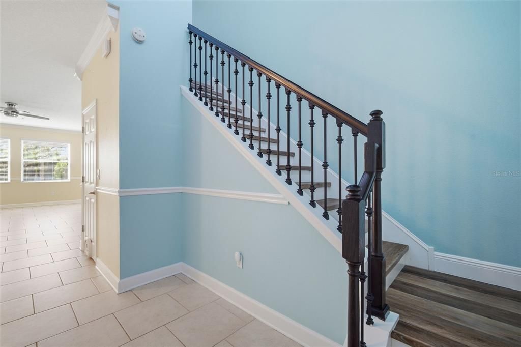 For Rent: $3,100 (4 beds, 2 baths, 2319 Square Feet)