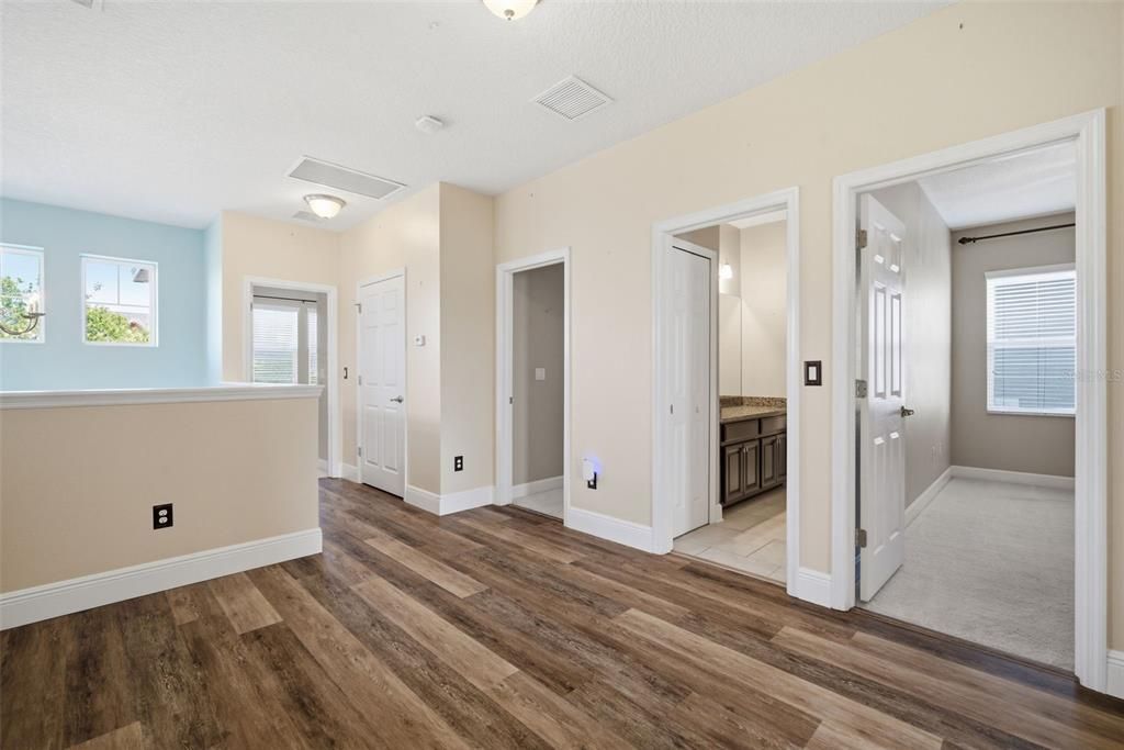 For Rent: $3,100 (4 beds, 2 baths, 2319 Square Feet)