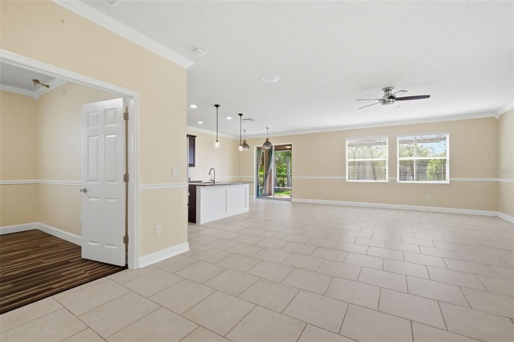 For Rent: $3,100 (4 beds, 2 baths, 2319 Square Feet)