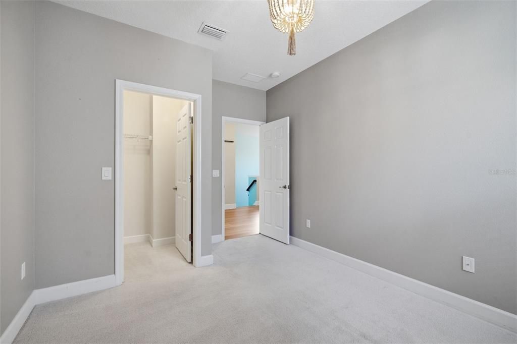 For Rent: $3,100 (4 beds, 2 baths, 2319 Square Feet)