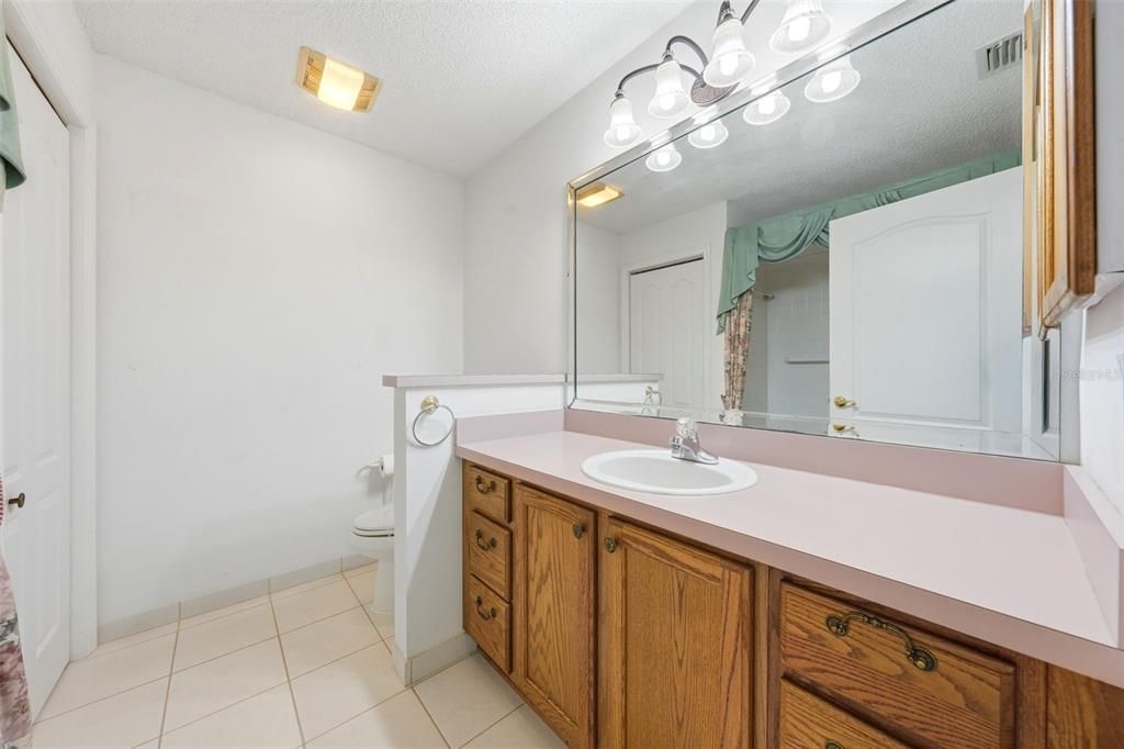 En Venta: $482,000 (3 camas, 2 baños, 1954 Pies cuadrados)