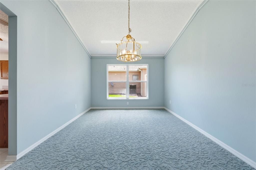 En Venta: $482,000 (3 camas, 2 baños, 1954 Pies cuadrados)