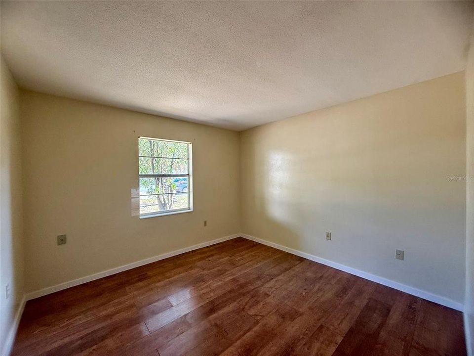 For Rent: $2,200 (3 beds, 2 baths, 1203 Square Feet)