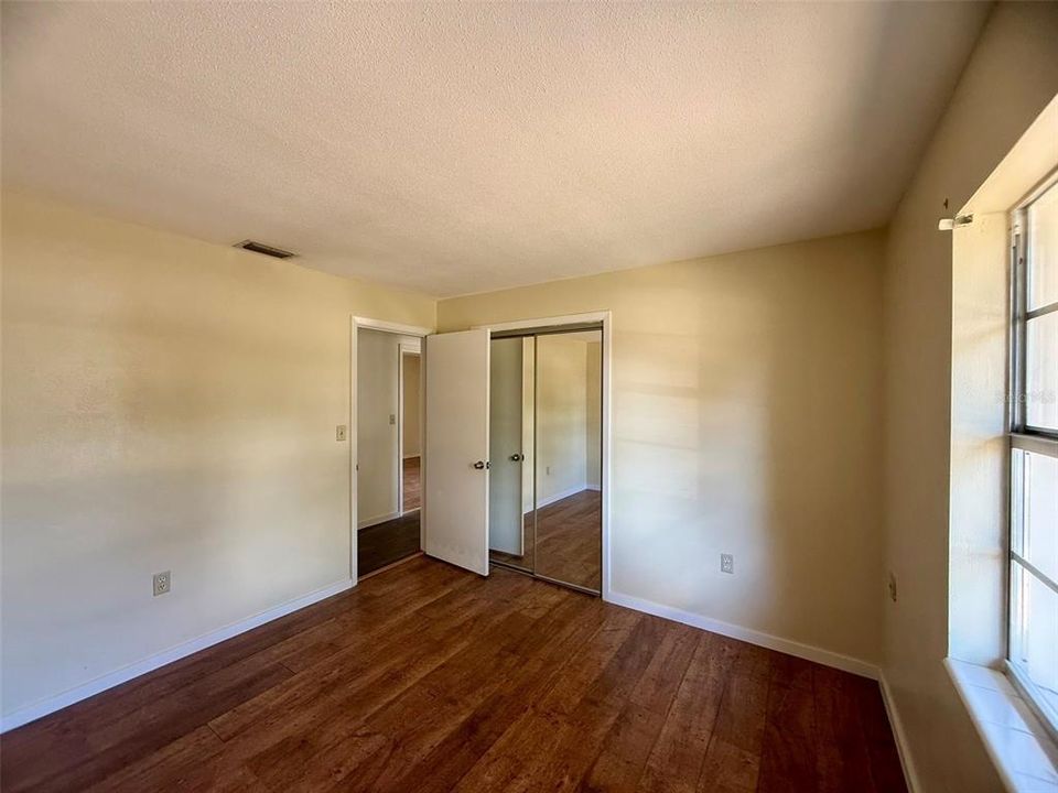 For Rent: $2,200 (3 beds, 2 baths, 1203 Square Feet)