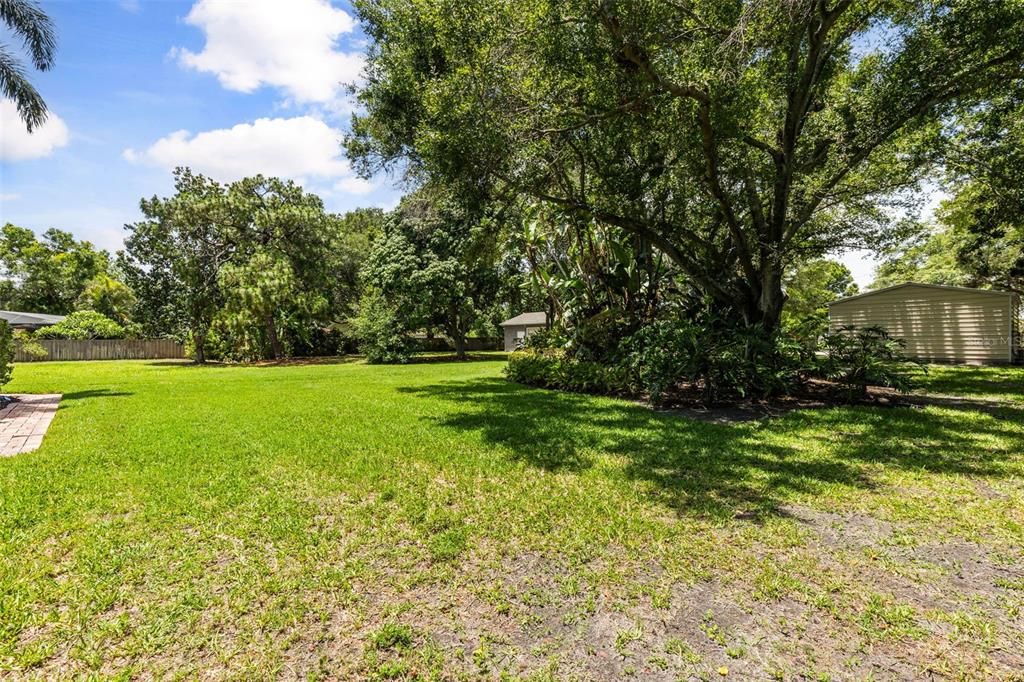 For Sale: $1,100,000 (3 beds, 2 baths, 2820 Square Feet)