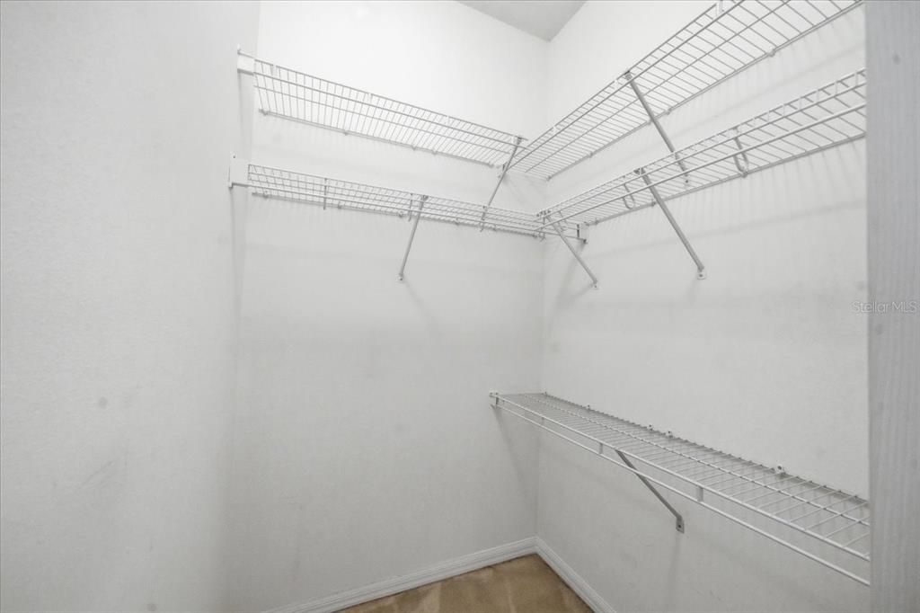 For Sale: $270,000 (2 beds, 2 baths, 1629 Square Feet)