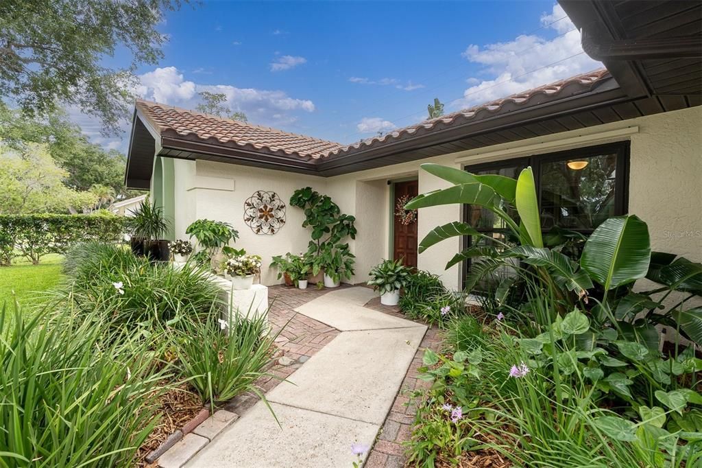 For Sale: $589,000 (3 beds, 2 baths, 1756 Square Feet)