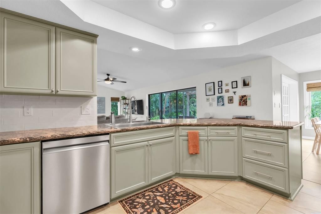 For Sale: $589,000 (3 beds, 2 baths, 1756 Square Feet)