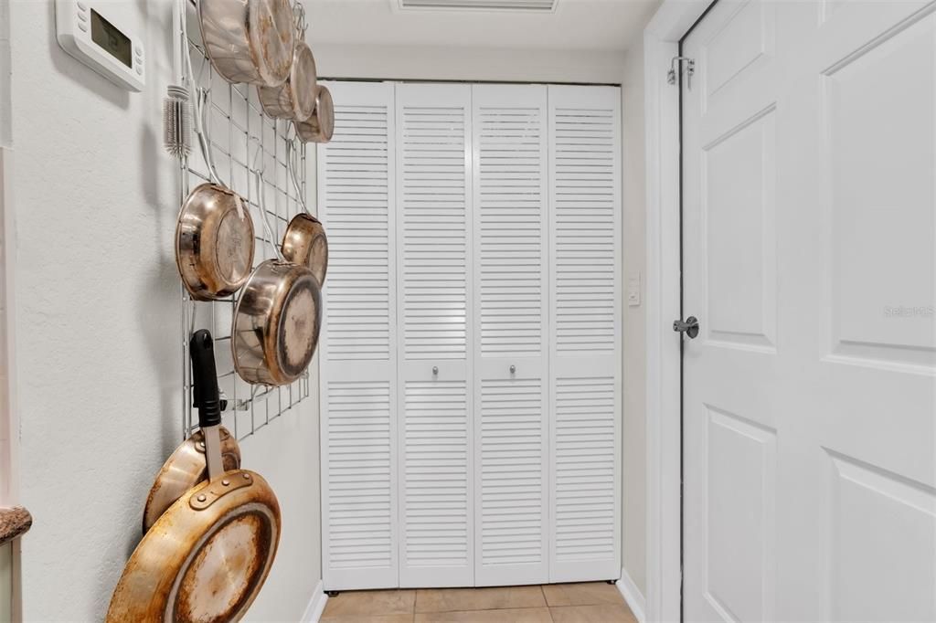 For Sale: $589,000 (3 beds, 2 baths, 1756 Square Feet)