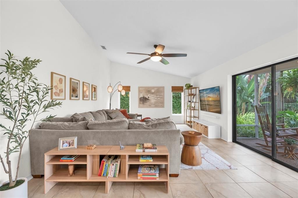 For Sale: $589,000 (3 beds, 2 baths, 1756 Square Feet)