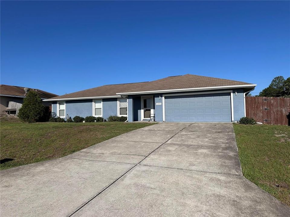 En Venta: $240,000 (3 camas, 2 baños, 1615 Pies cuadrados)