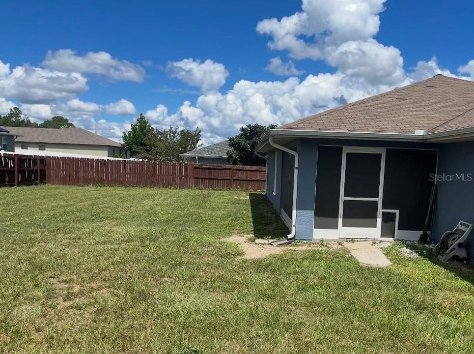 En Venta: $240,000 (3 camas, 2 baños, 1615 Pies cuadrados)
