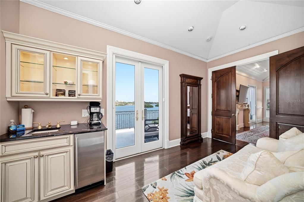 For Sale: $4,500,000 (5 beds, 5 baths, 4282 Square Feet)