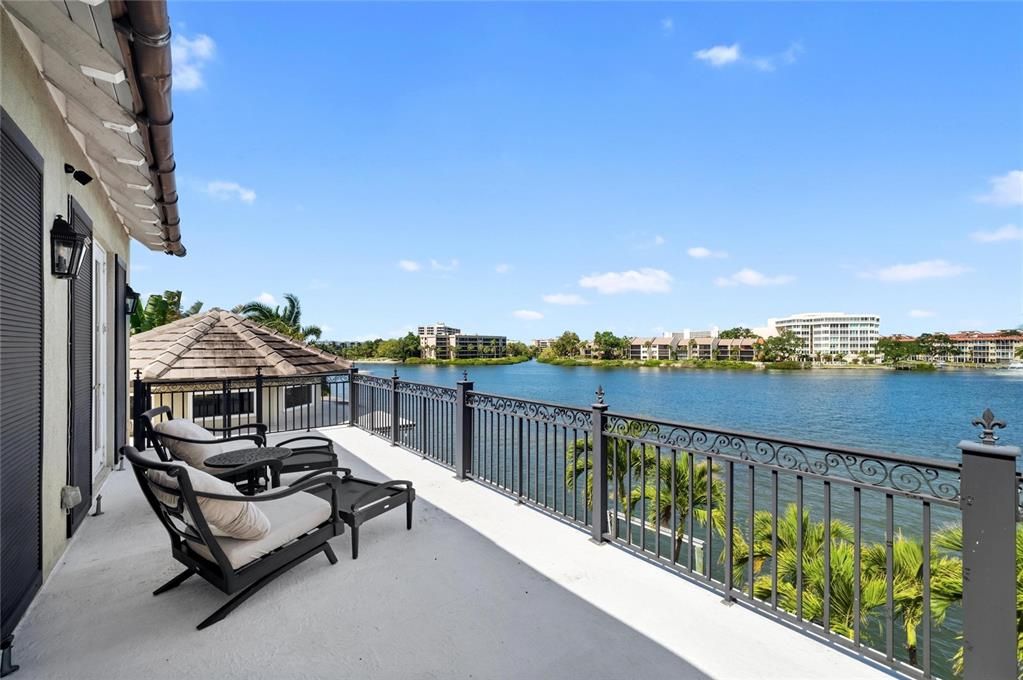 For Sale: $4,500,000 (5 beds, 5 baths, 4282 Square Feet)