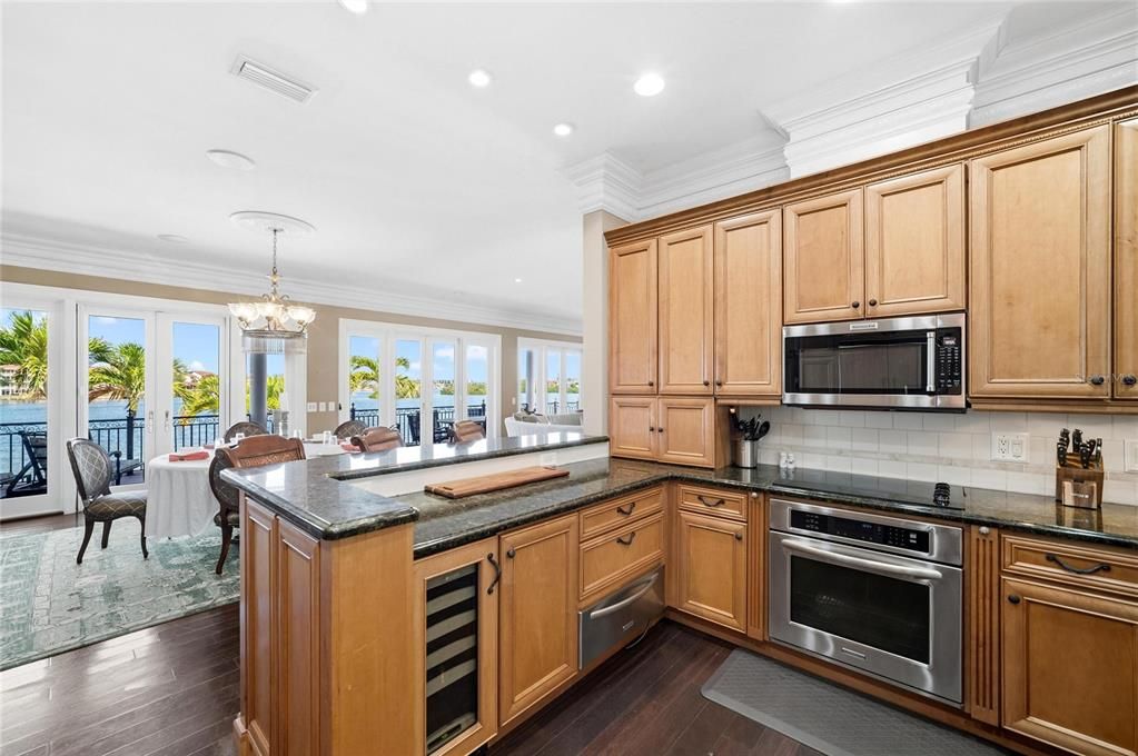 For Sale: $4,500,000 (5 beds, 5 baths, 4282 Square Feet)