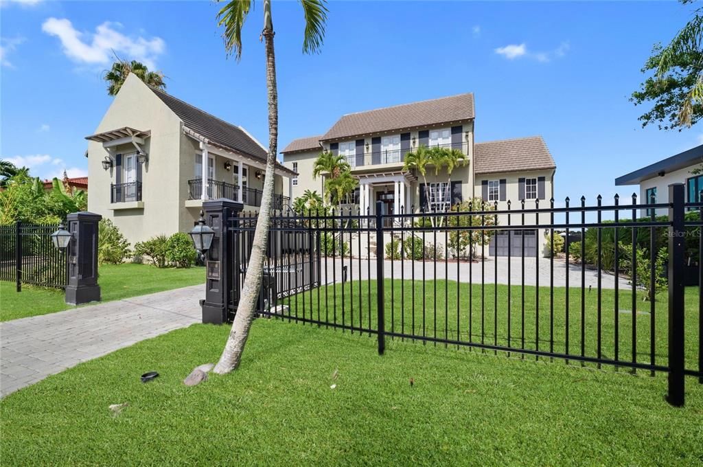 For Sale: $4,500,000 (5 beds, 5 baths, 4282 Square Feet)