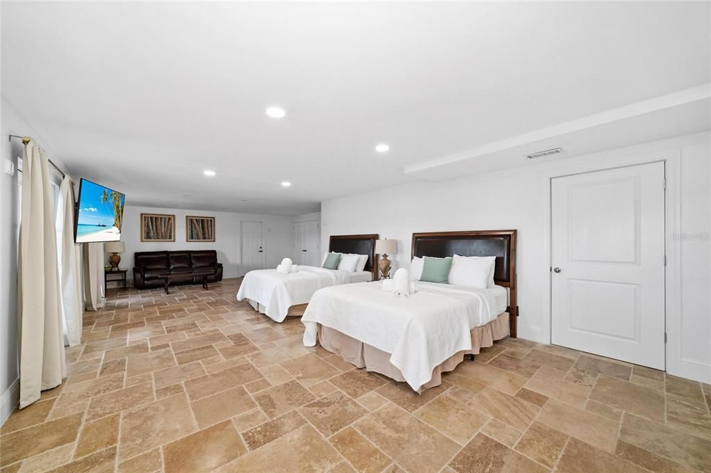 For Sale: $4,500,000 (5 beds, 5 baths, 4282 Square Feet)