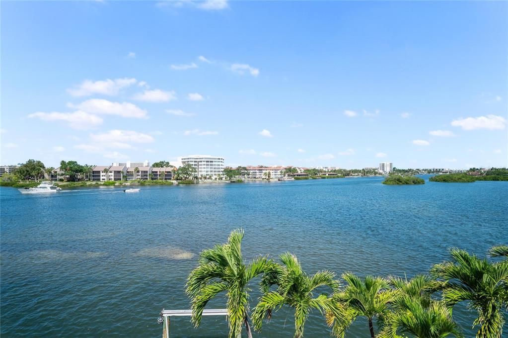 For Sale: $4,500,000 (5 beds, 5 baths, 4282 Square Feet)