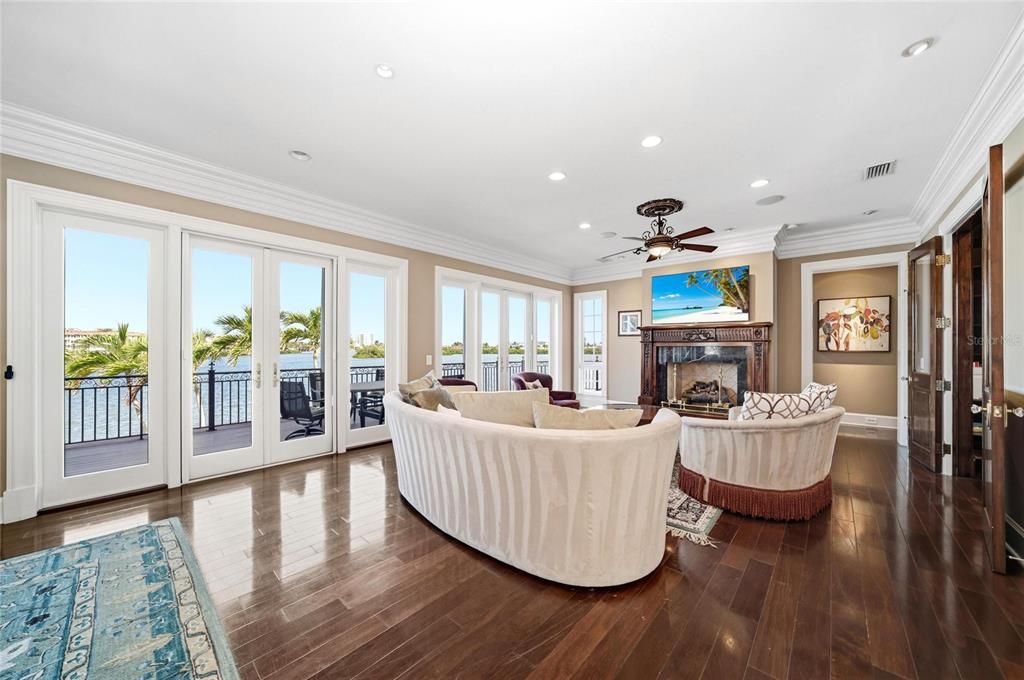 For Sale: $4,500,000 (5 beds, 5 baths, 4282 Square Feet)