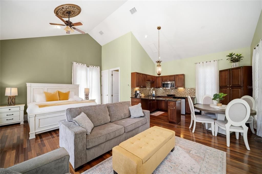 For Sale: $4,500,000 (5 beds, 5 baths, 4282 Square Feet)