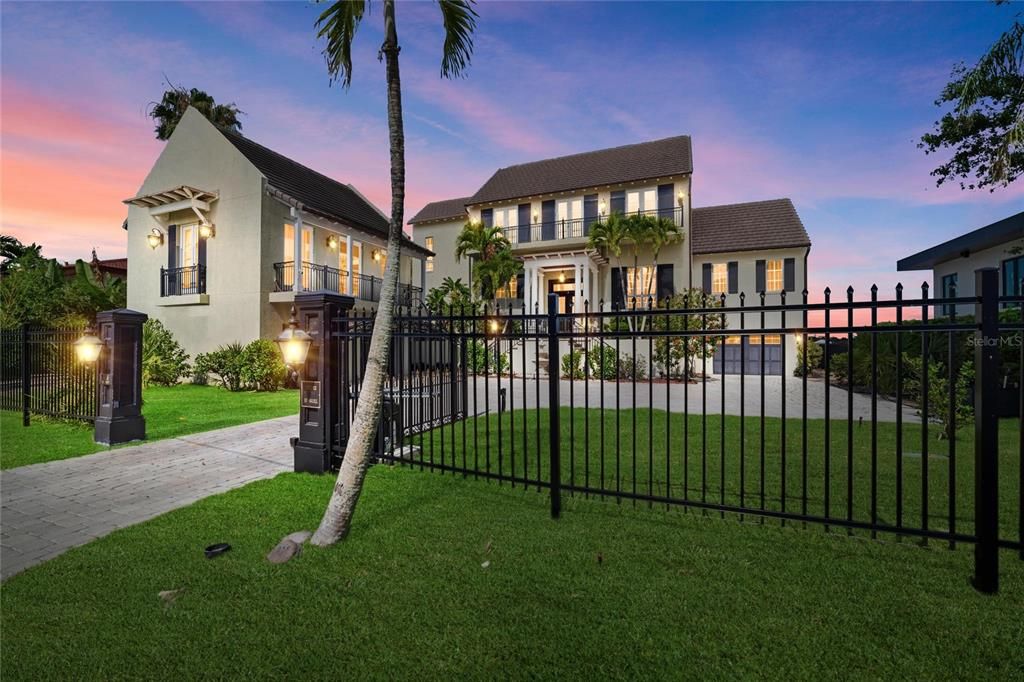 For Sale: $4,500,000 (5 beds, 5 baths, 4282 Square Feet)