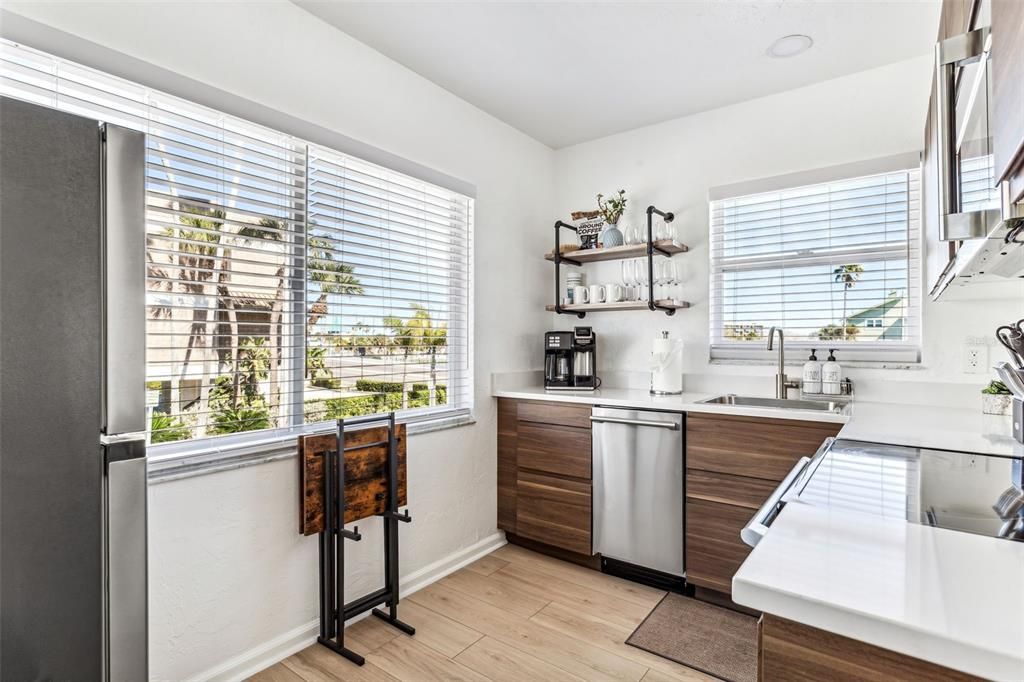 For Sale: $1,900,000 (7 beds, 0 baths, 2416 Square Feet)