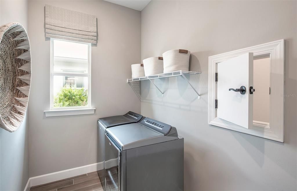 For Sale: $434,990 (2 beds, 2 baths, 2080 Square Feet)