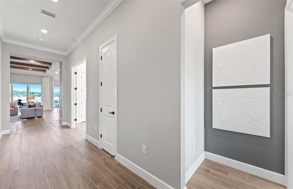 For Sale: $434,990 (2 beds, 2 baths, 2080 Square Feet)