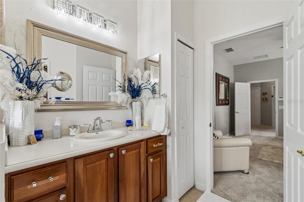 En Venta: $329,900 (2 camas, 2 baños, 1574 Pies cuadrados)