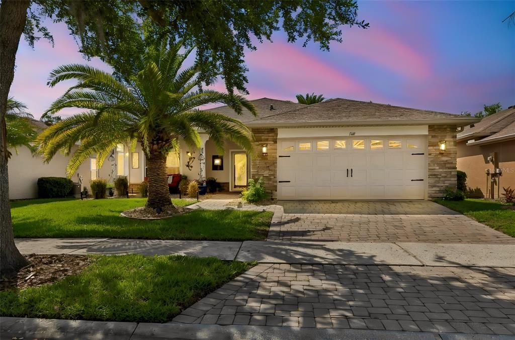 En Venta: $329,900 (2 camas, 2 baños, 1574 Pies cuadrados)