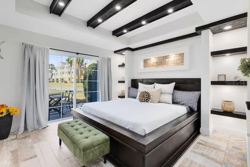 For Sale: $467,500 (3 beds, 3 baths, 2124 Square Feet)