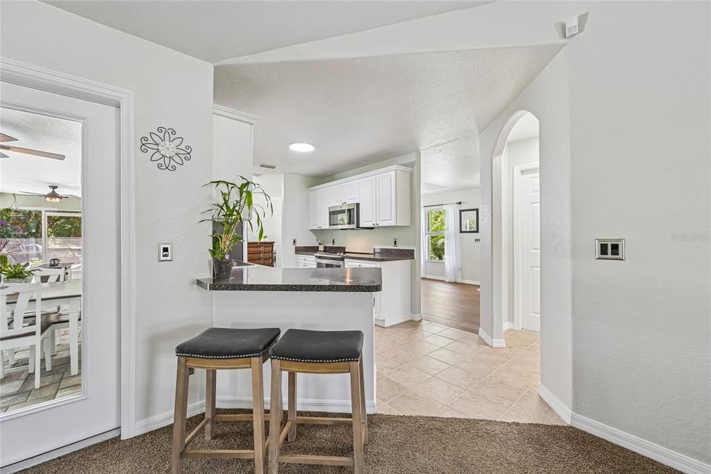 Activo con contrato: $450,000 (3 camas, 2 baños, 1728 Pies cuadrados)