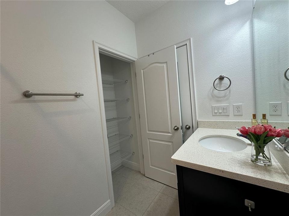 В аренду: $3,350 (4 спален, 3 ванн, 1845 Квадратных фут)