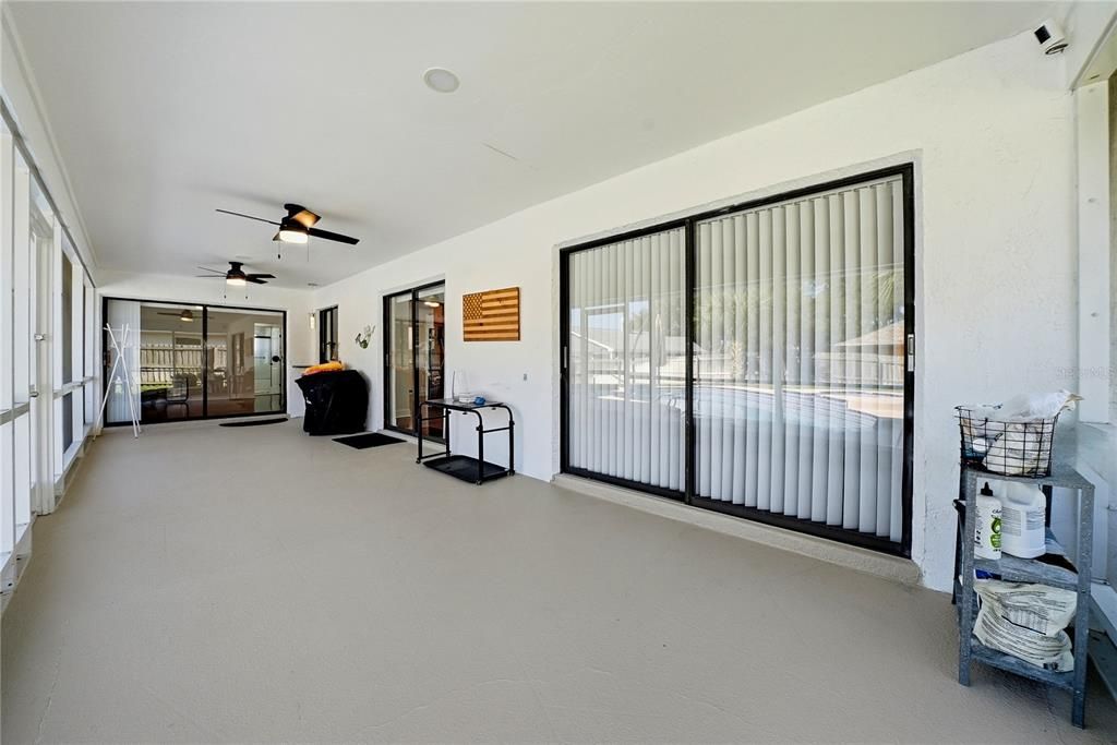 Active With Contract: $635,000 (3 beds, 2 baths, 1886 Square Feet)