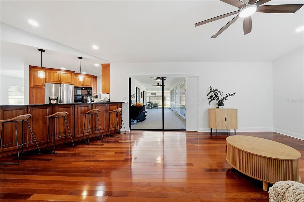 Active With Contract: $635,000 (3 beds, 2 baths, 1886 Square Feet)