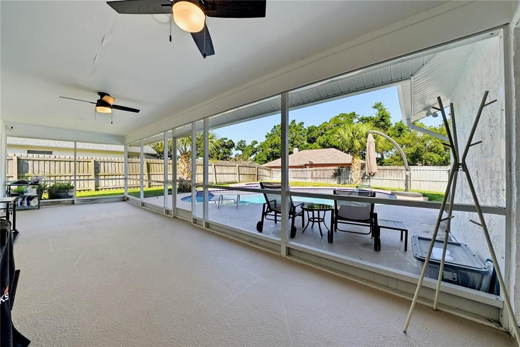 Active With Contract: $635,000 (3 beds, 2 baths, 1886 Square Feet)