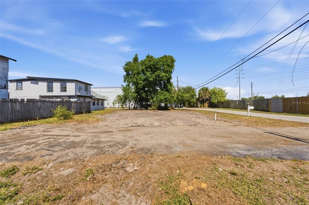 待售: $189,900 (0.15 acres)