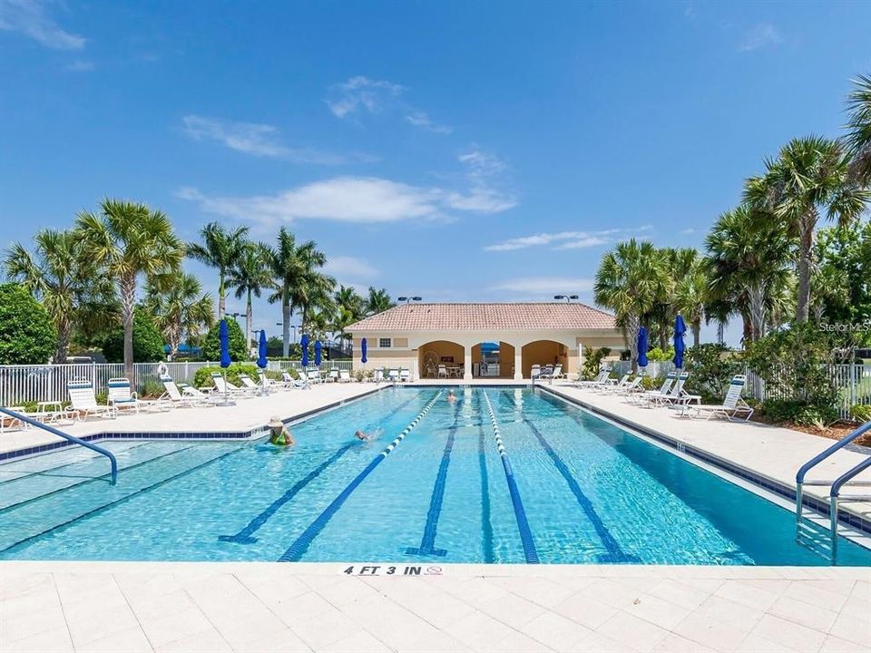 For Sale: $419,900 (2 beds, 2 baths, 1608 Square Feet)