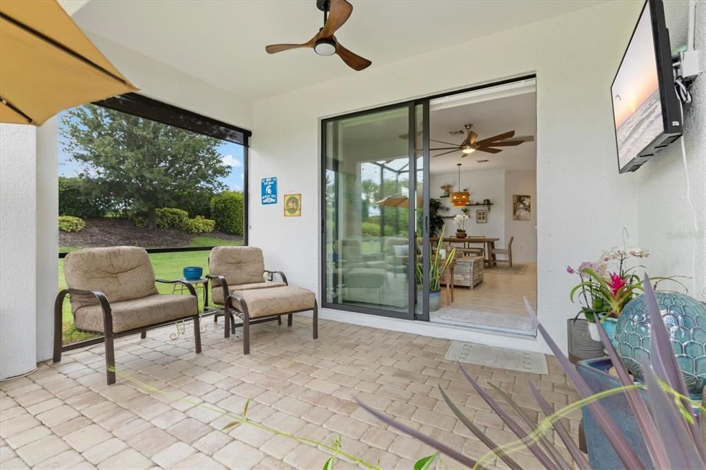 For Sale: $419,900 (2 beds, 2 baths, 1608 Square Feet)