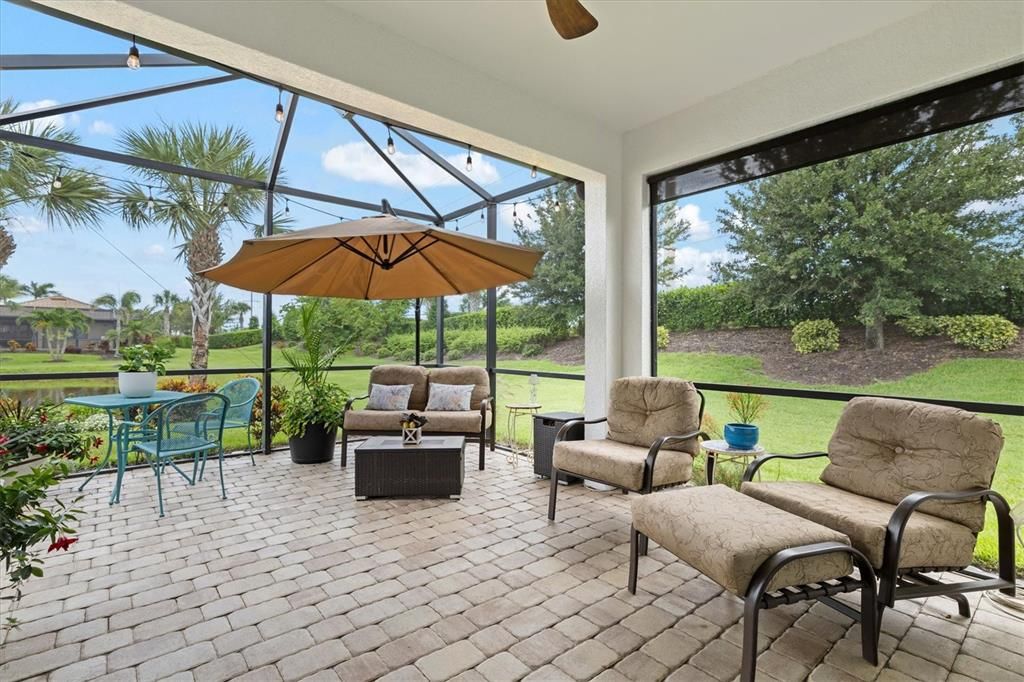 For Sale: $419,900 (2 beds, 2 baths, 1608 Square Feet)