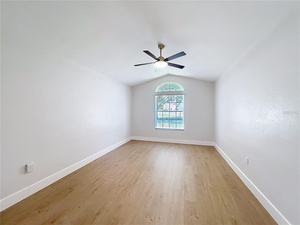 En Venta: $499,900 (3 camas, 2 baños, 1764 Pies cuadrados)