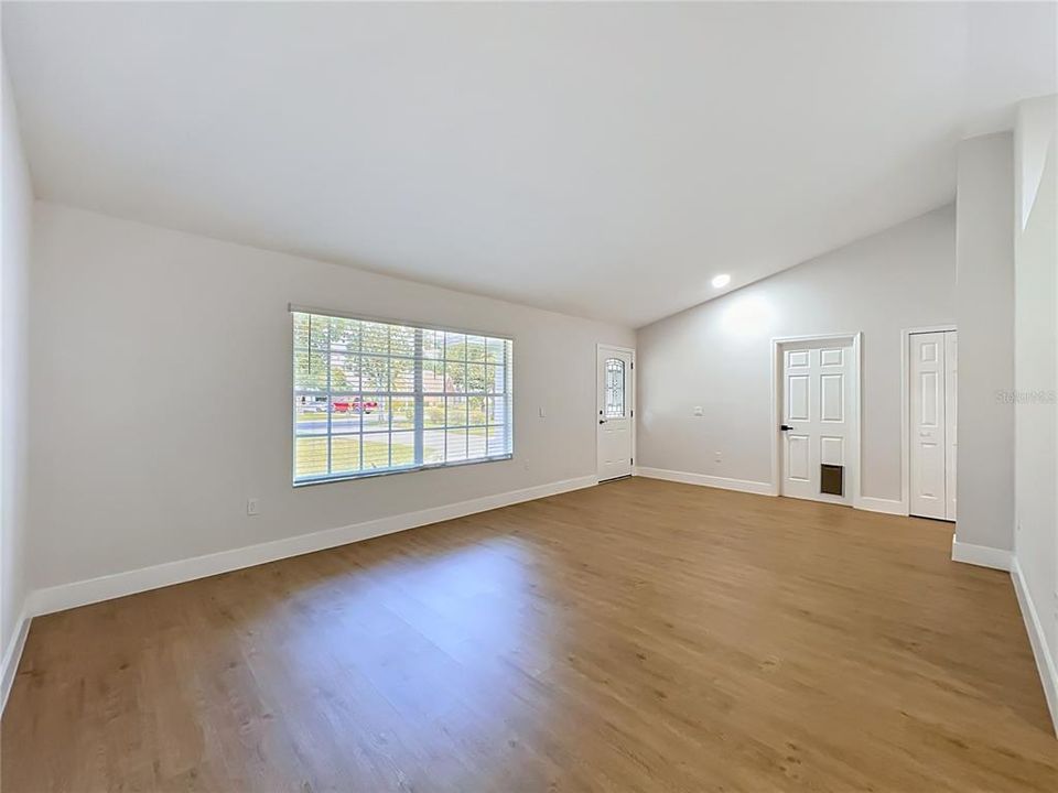 En Venta: $499,900 (3 camas, 2 baños, 1764 Pies cuadrados)