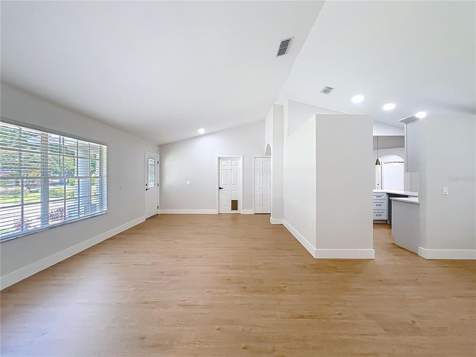 En Venta: $499,900 (3 camas, 2 baños, 1764 Pies cuadrados)